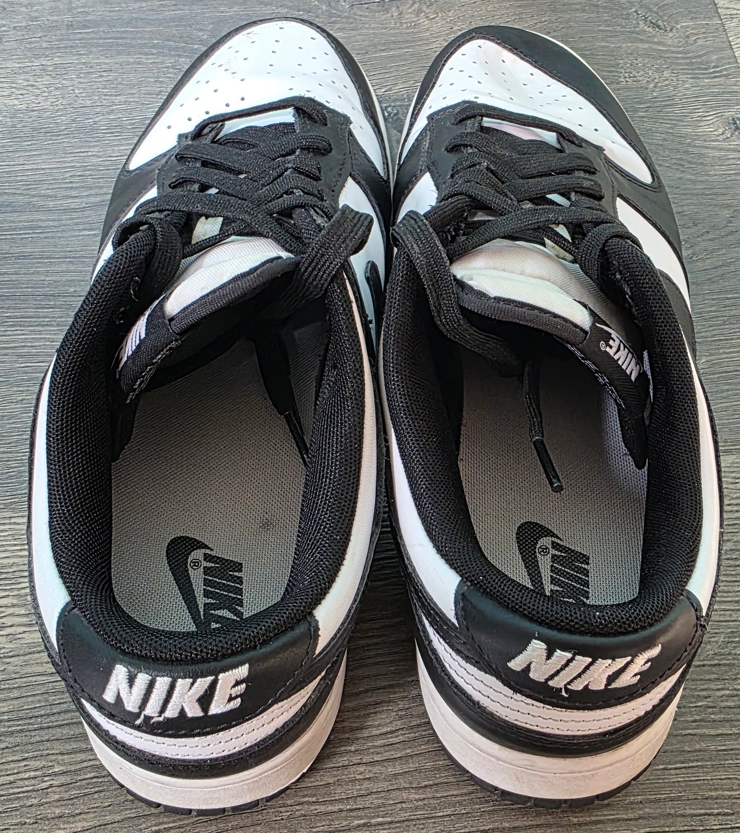 Used - Size 10.5 Nike Dunk Low Retro MEN'S White Black Panda DD1391-100 Sneakers
