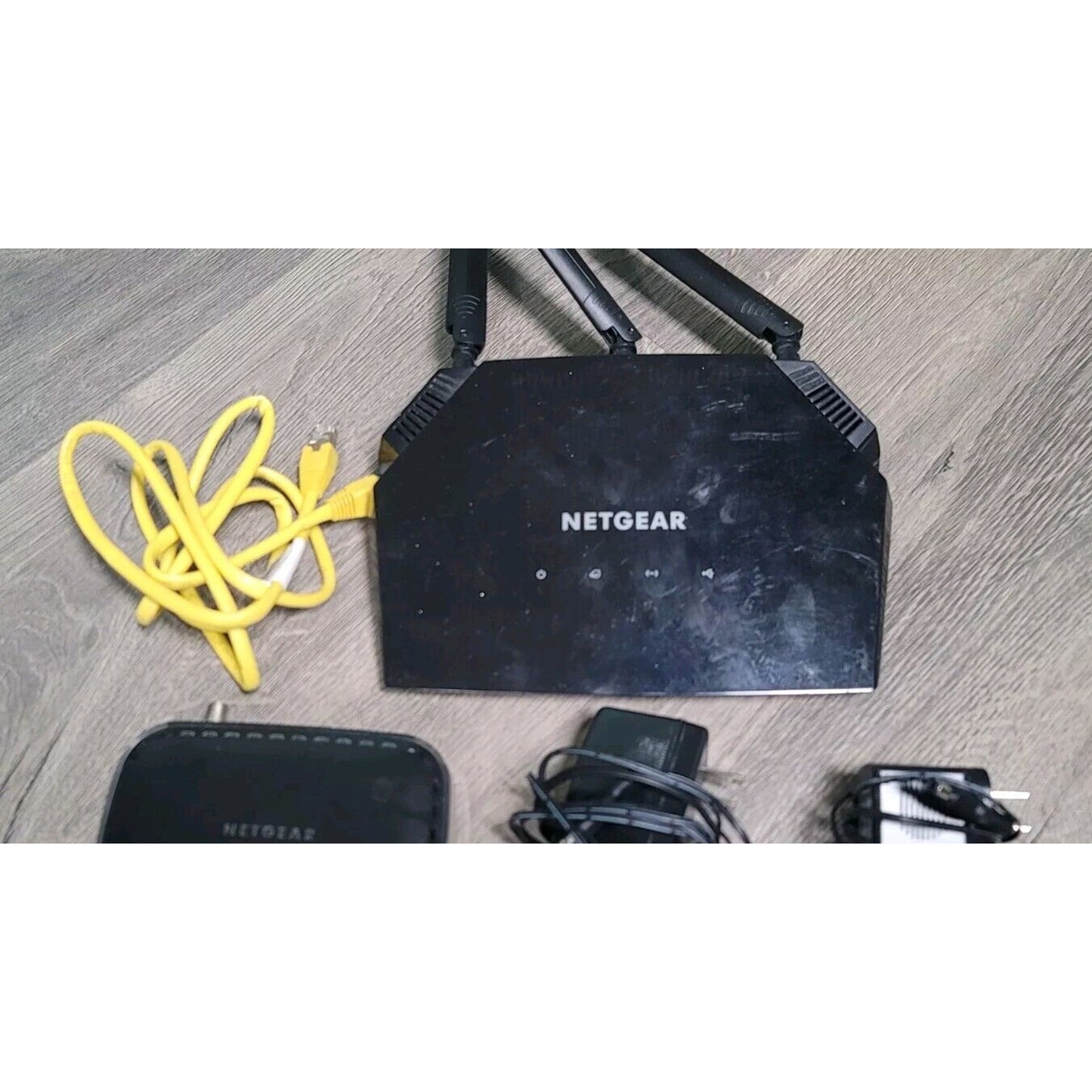 Netgear AC1750 Smart WiFi Router Model R6400 &High Speed Modem CM400